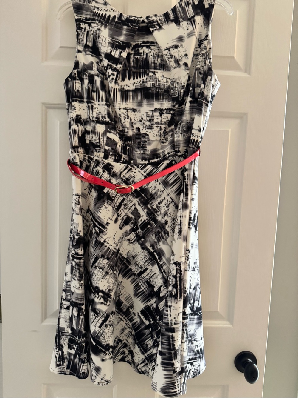 Sleeveless Black & White Abstract Midi Dress with Pink Belt